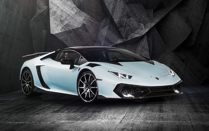 White Lamborghini Huracan with a spoiler
