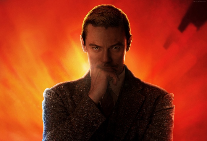 Luke Evans as Professor Marston in 4K