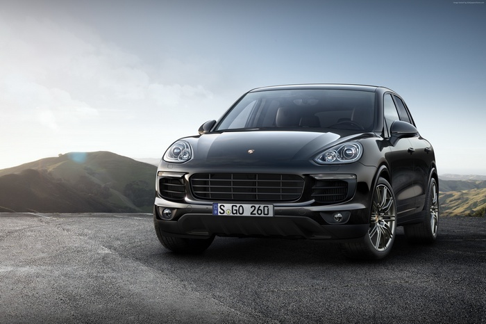 4K Porsche Cayenne S