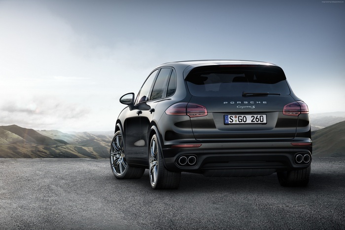 Porsche Cayenne S rear view