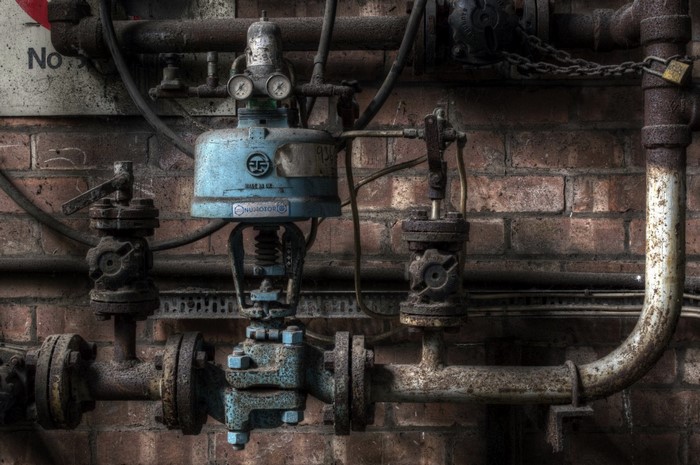 Industrial pipes and valves with gauges