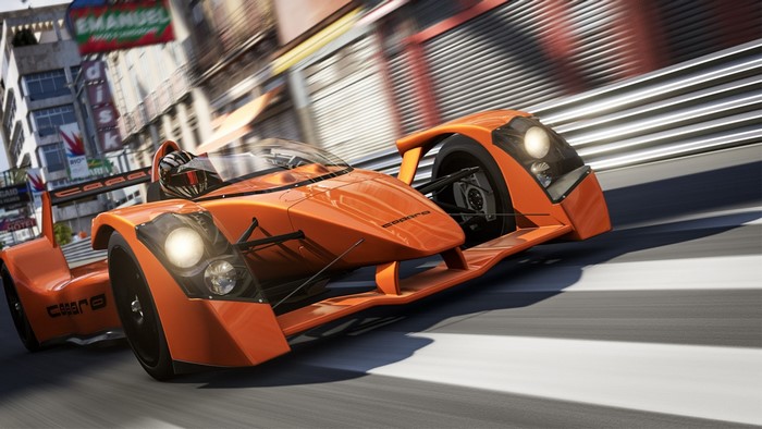 Orange Caparo T1 race car in Forza Motorsport 6