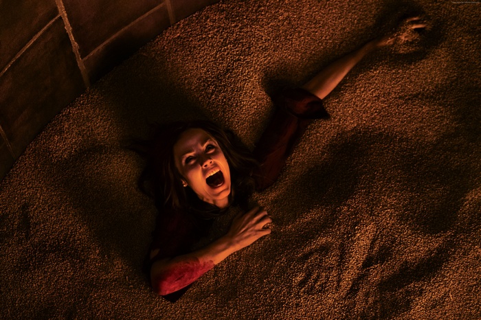 Laura Vandervoort in Jigsaw 4K
