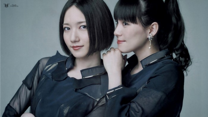 Perfume Band members Kashiyuka and Nocchi posing