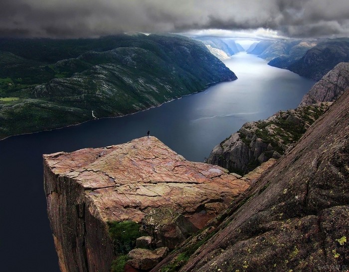 Pulpit Rock Cliff Overlooking Norwegian Fjord
