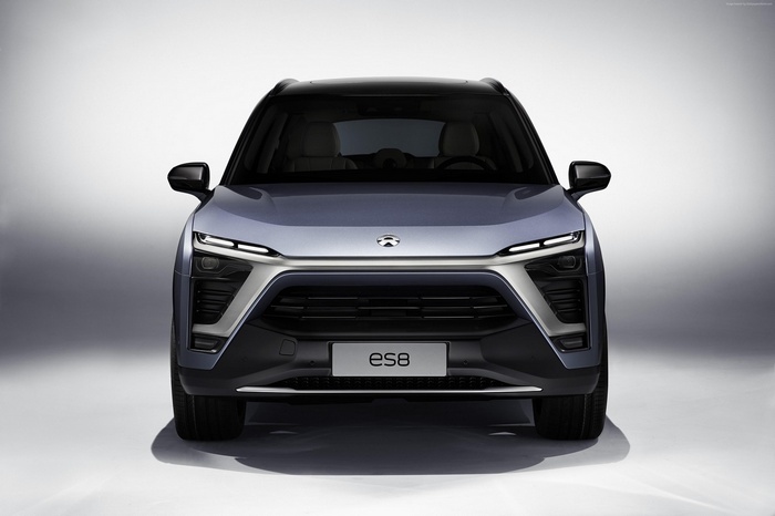 NIO ES8 electric SUV front view