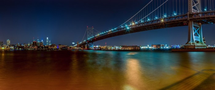 Benjamin Franklin Bridge at night with Philadelphia skyline