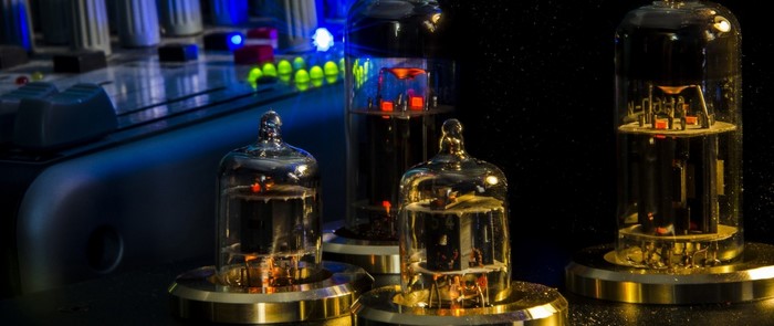 Vacuum tubes and audio amplifier equipment