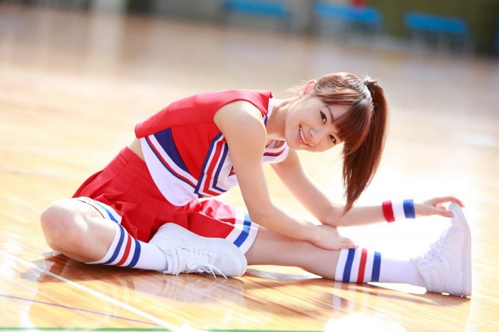 Ayumi Ishida from Morning Musume stretching