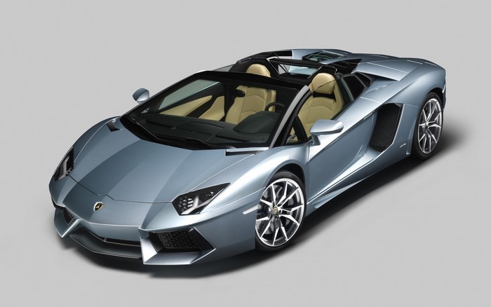 Silver Lamborghini Aventador Roadster