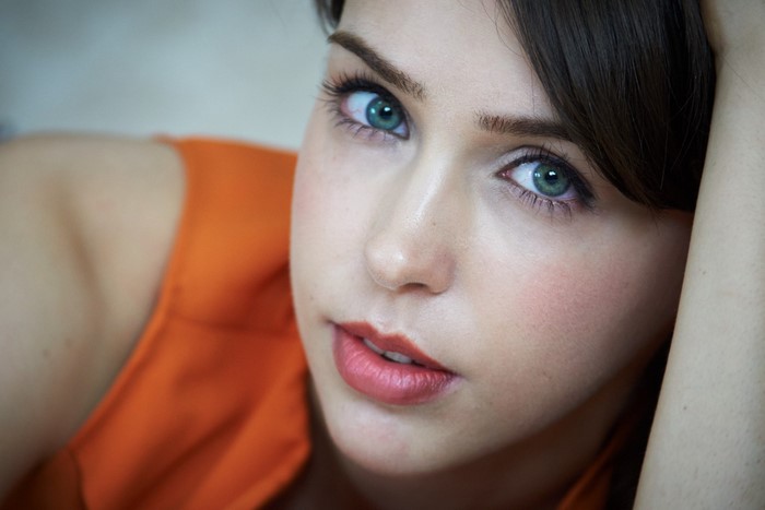 Close-up portrait of Stefanie Joosten with green eyes