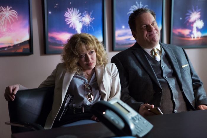 Kaley Cuoco and Jeff Garlin in Handsome: A Netflix Mystery Movie