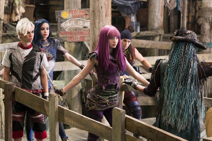 Descendants 2 characters on a wooden platform