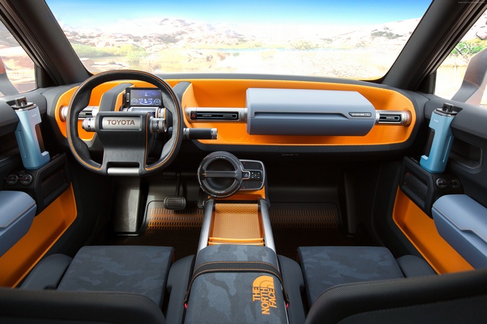 Toyota FT-4X concept car interior