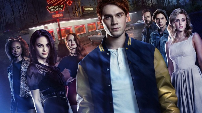 Riverdale cast in front of Chock'lit Shoppe