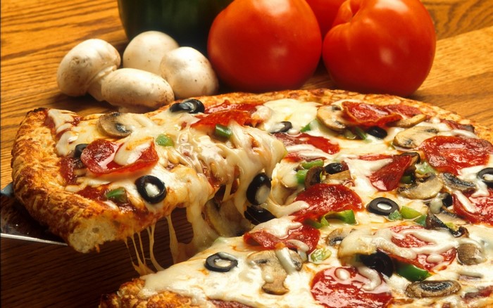 Delicious Pepperoni and Mushroom Pizza with Fresh Ingredients