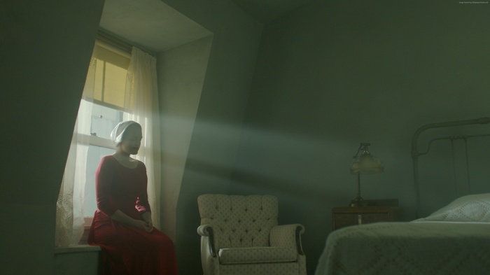 Elisabeth Moss in The Handmaid's Tale