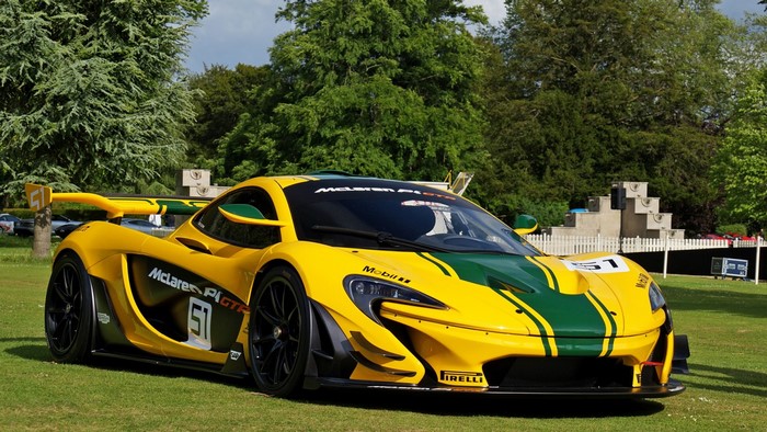 Yellow and green McLaren P1 GTR race car