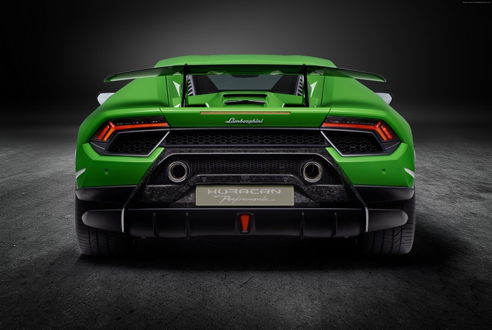 Lamborghini Huracan Performante rear view