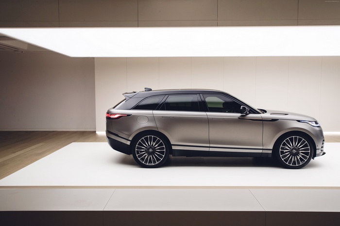 Range Rover Velar SUV side view