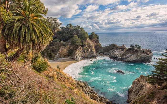 Mc Way Falls in Big Sur, California