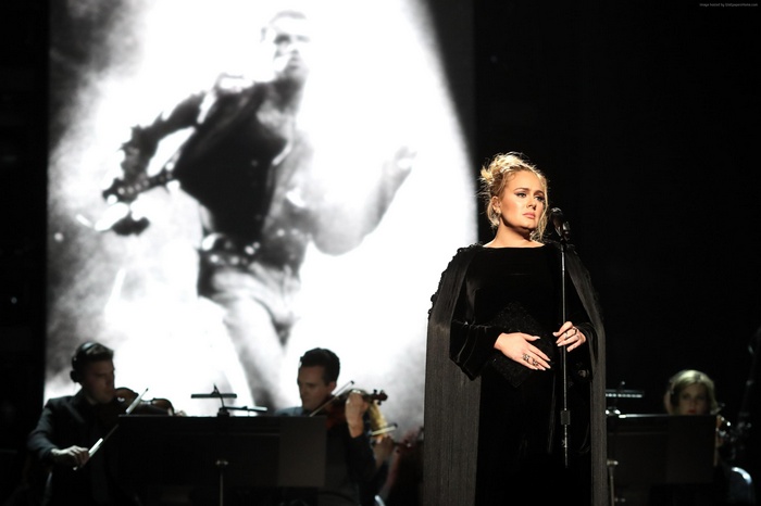 Adele performing at the Grammy Awards 2017