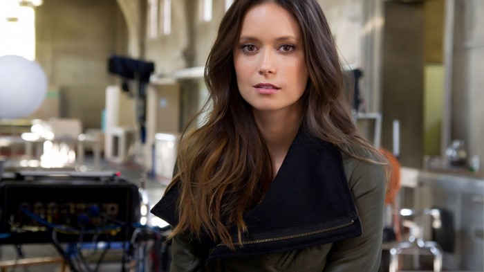 Summer Glau portrait in a studio setting
