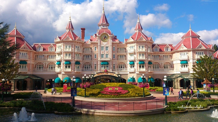 tourism, travel, Paris, Disneyland Hotel, booking, Europe, France, Best Hotels