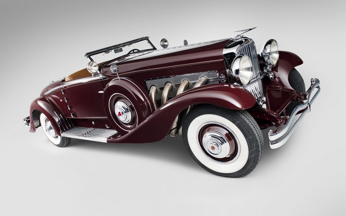 Maroon Duesenberg Model SJ Convertible Coupe