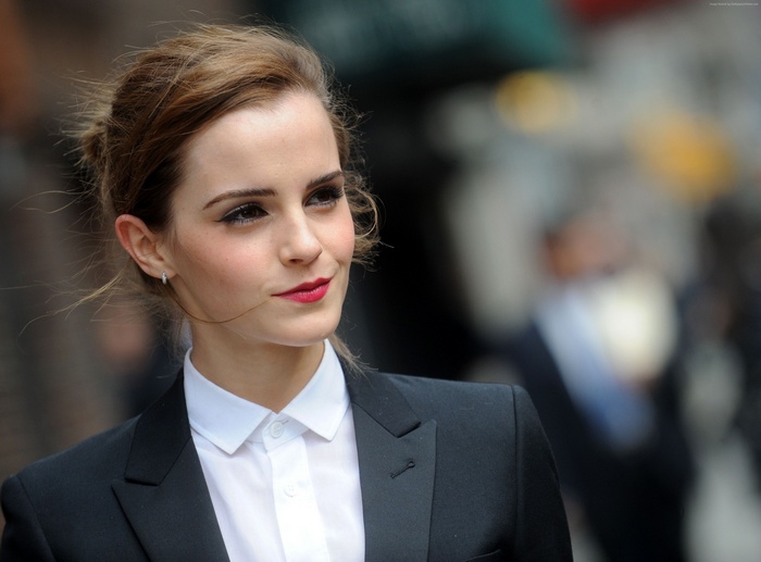 t-shirt, yellow, EM, room, Emma Watson, actress, interior, Emma Charlotte Duerre Watson