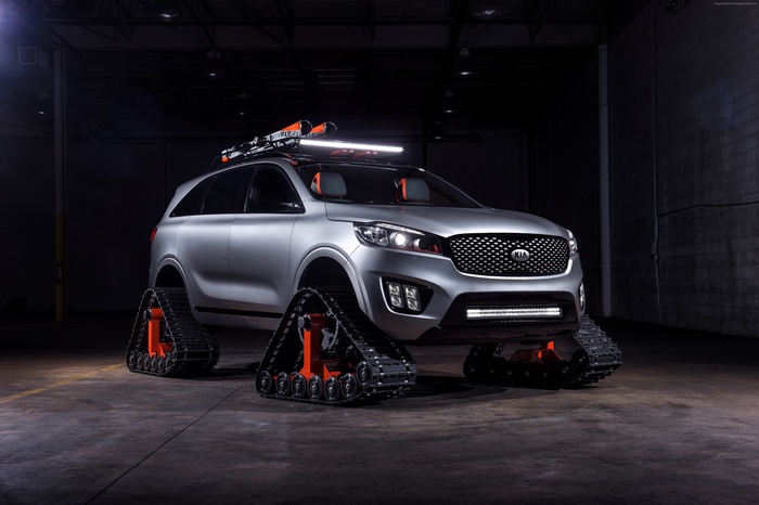 Kia Sorento Sky Gondola concept vehicle with tracks