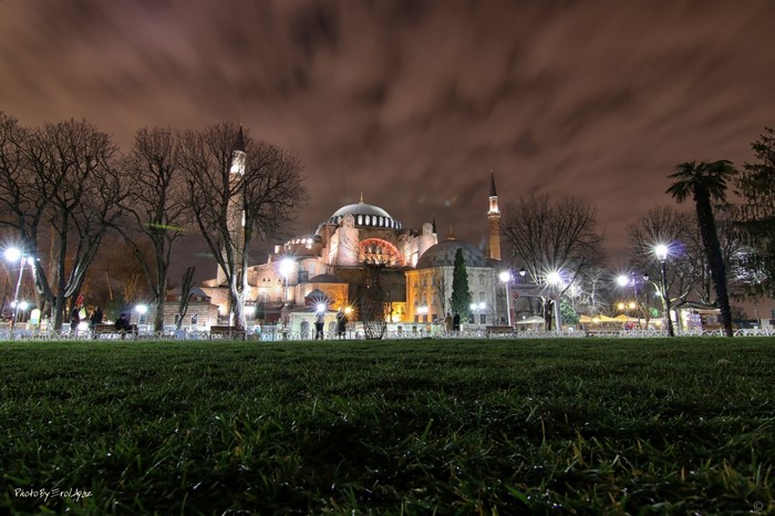 Hagia Sophia at night in Istanbul
