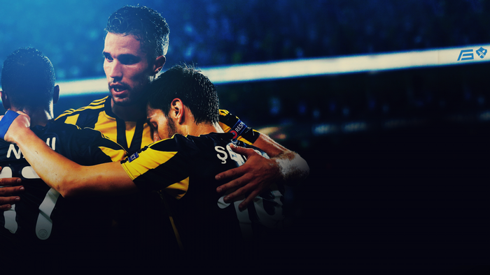 Robin van Persie and Nani of Fenerbahce celebrating