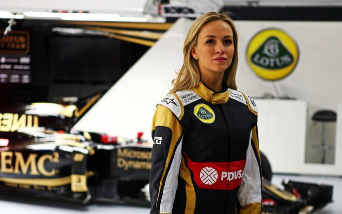 Carmen Jordá in Lotus Formula 1 racing suit