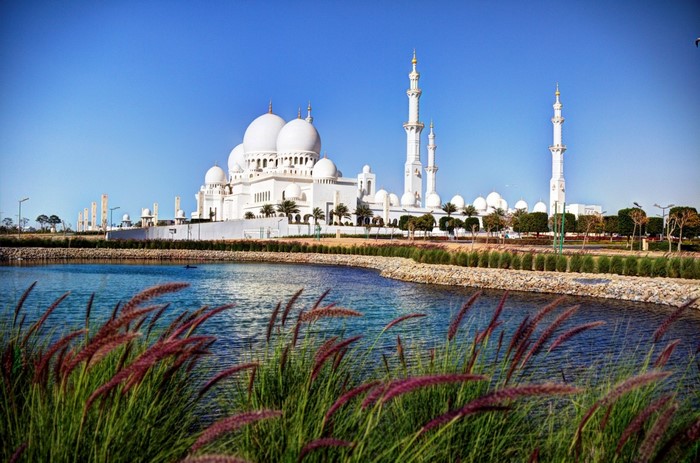 Sheikh Zayed Grand Mosque with reflection in water