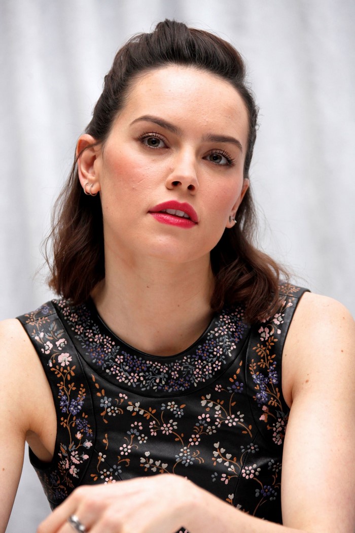 Daisy Ridley portrait