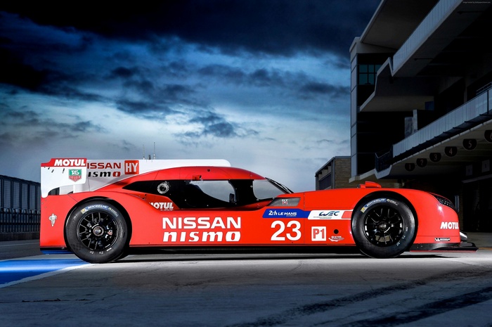 Nissan GT-R LM Nismo race car at Le Mans