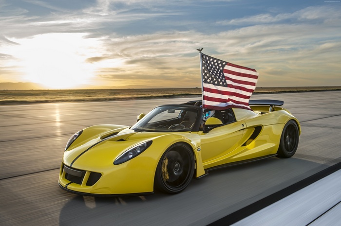 Yellow Hennessey Venom GT Spyder with USA flag