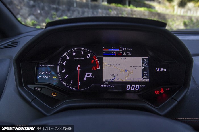 Lamborghini Huracan digital dashboard with navigation