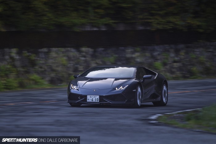 Lamborghini Huracan on a winding road