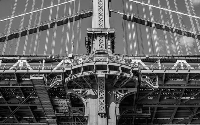 Manhattan Bridge structure in black and white