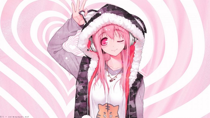 Super Sonico with headphones and hoodie