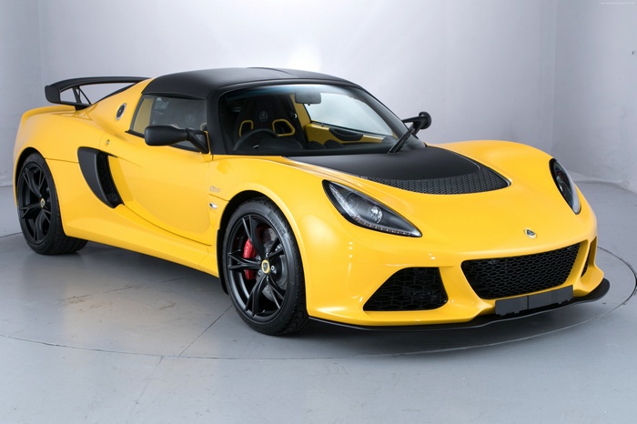 Yellow Lotus Exige S Club Racer