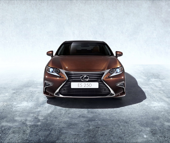 Lexus ES 250 sedan