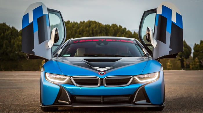 Vorsteiner VR-E BMW i8 with butterfly doors