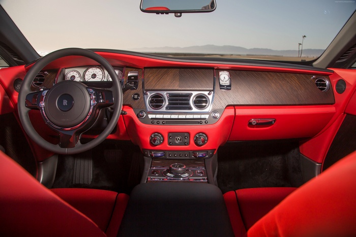 Rolls-Royce Dawn Interior