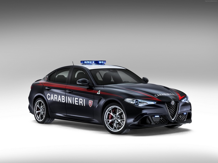 Alfa Romeo Giulia Quadrifoglio Carabinieri Police Car