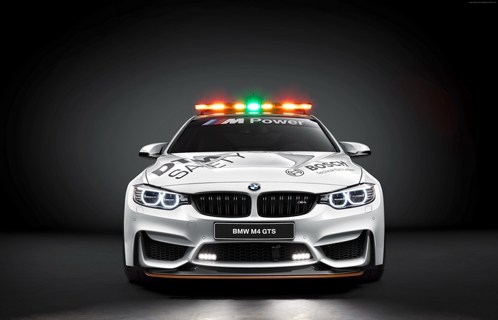 BMW M4 GTS Safety Car with Lights