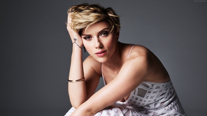 Scarlett Johansson for Cosmopolitan