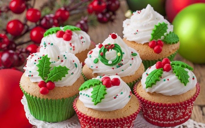 Festive Christmas Cupcakes with Holiday Decorations